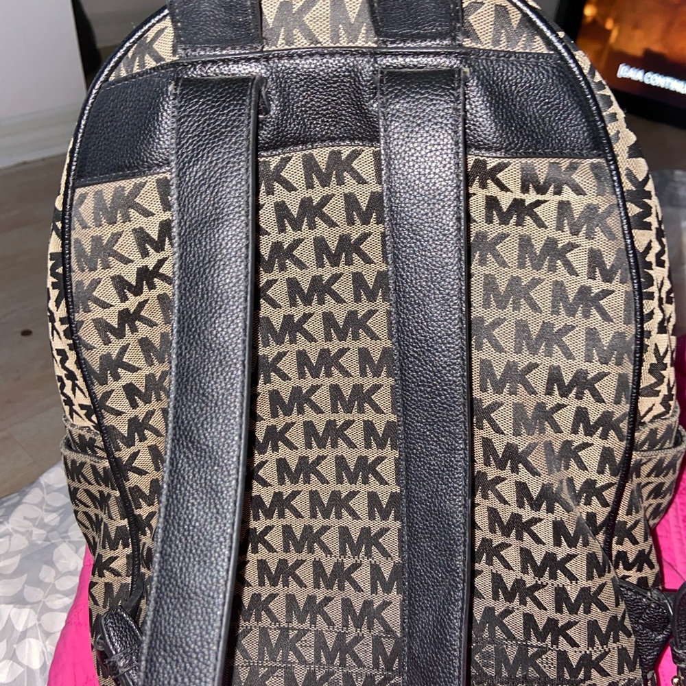 Michael Kors book bag - Picture 2 of 8